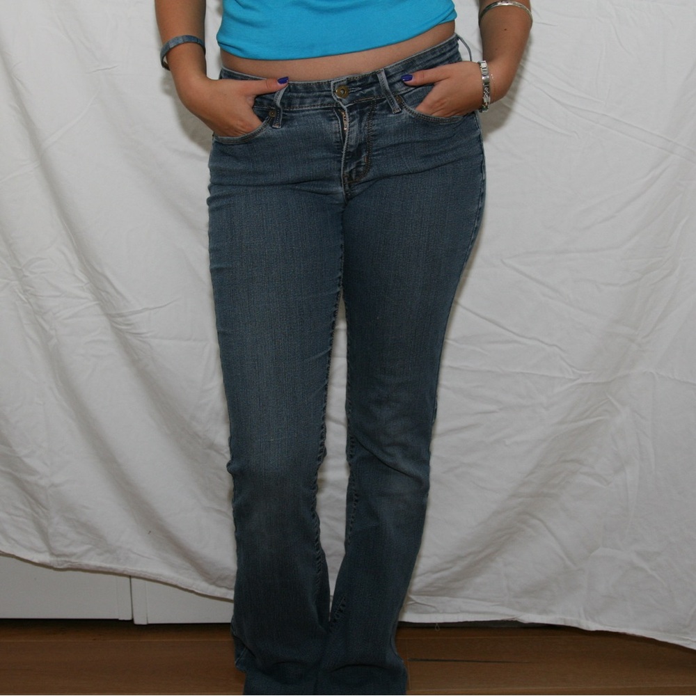 Blue Worn In Modern Bootcut Jeans With Embroidered Pockets